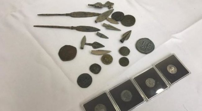 İstanbul'da tarihi eser operasyonu! 2 bin yıllık sikkeler ele geçirildi