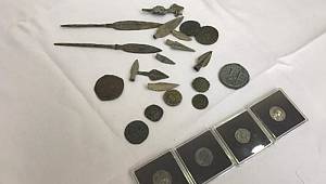 İstanbul'da tarihi eser operasyonu! 2 bin yıllık sikkeler ele geçirildi