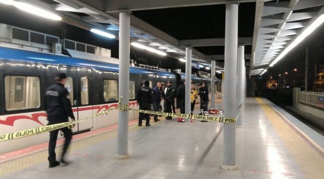 İzmir'de metro hattına atlayan kişi hayatını kaybetti