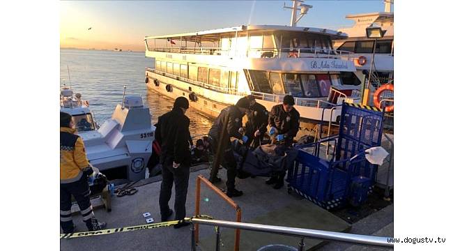 Kartal'da denizden erkek cesedi çıktı