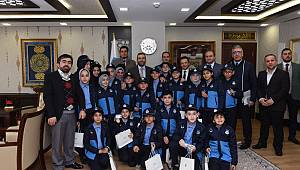  Pendik Belediyesi, Çocuk Zabıta Ekibi kurdu.