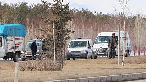 Sahibinden kaçan 1 tonluk boğa ortalığı birbirine kattı