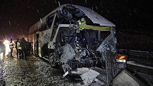 Samsun'da can pazarı! Yolcu otobüsü kamyonla çarpıştı