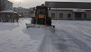 Sivas'ta 63 köy yolu kar nedeniyle ulaşıma kapandı