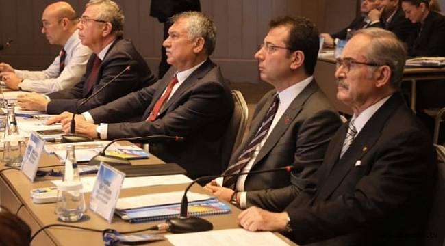 'Siz en iyisi adınızı AKP Ajansı yapın'