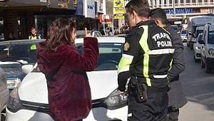 Trafik polisini tehdit eden kadınla ilgili yeni gelişme