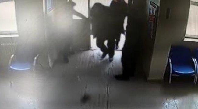 Zehirlenen sağlıkçılar gittikleri sağlık merkezinde fenalaştı