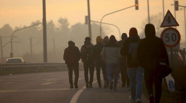Bakan Soylu ülkemizden ayrılan göçmen sayısını açıkladı