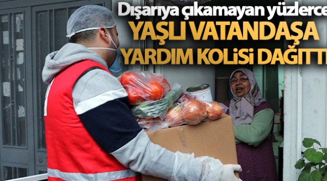 CZN Burak, dışarıya çıkamayan yüzlerce yaşlı vatandaşa yardım kolisi dağıttı
