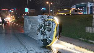 Esenyurt'ta sürücüsü direksiyon başında uyuyan taksi takla attı!