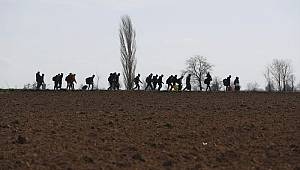 Göçmenlerin arasına karışan FETÖ ve PKK şüphelisi 9 kişi yakalandı