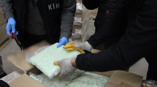 Gümrük kapılarında operasyon: 2 milyon uyuşturucu hap ele geçirildi