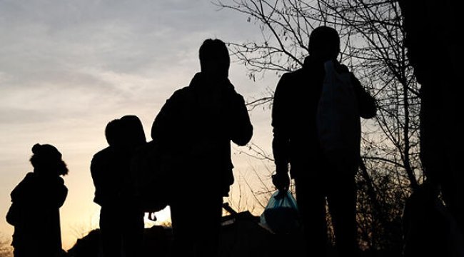 İçişleri Bakan Yardımcısı Çataklı: Göçmenlerin Ege'den geçişlerine izin vermiyoruz