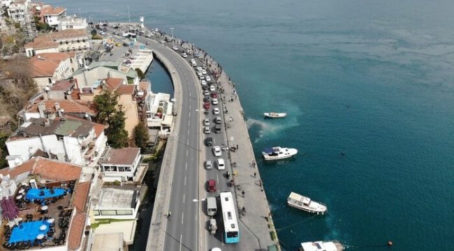 İstanbullular koronavirüs uyarılarına rağmen boğaza akın etti