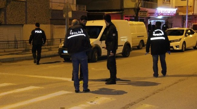 Karaman'da sokak ortasında kanlı saldırı! Kurşun yağmuruna tutuldular