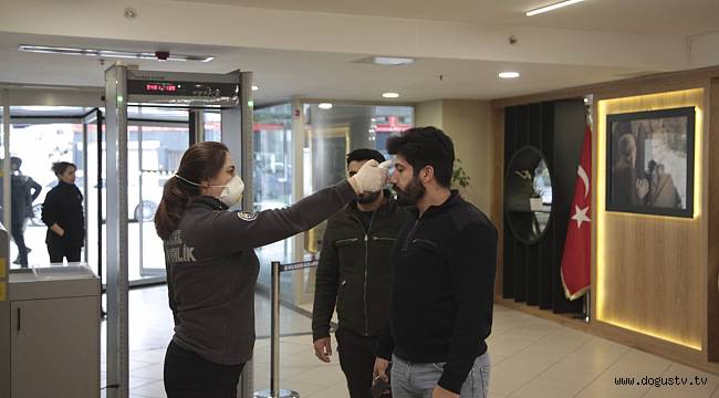 Kartal Belediyesi, Dezenfekte Çalışmalarına Aralıksız Devam Ediyor