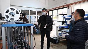 Kartallı Öğretmen ve Öğrencilerden 3D Yazıcı, Lazer Tezgâh ve Tıbbi Yüz Maskesi