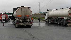 Kocaeli'de kimyasal madde yüklü TIR'da yangın