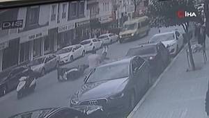 Motosiklet çarptı! Metrelerce havaya savruldu