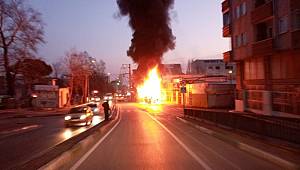Ölümden döndüler! Bursa'da özel halk otobüsü alev topuna döndü