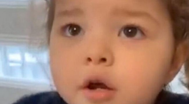 Sağlık çalışanının küçük kızından 'Evde Kal' çağrısı