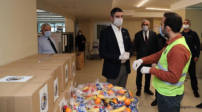 SAĞLIK EMEKÇİLERİNE, KARTAL BELEDİYESİ’NDEN GIDA DESTEĞİ