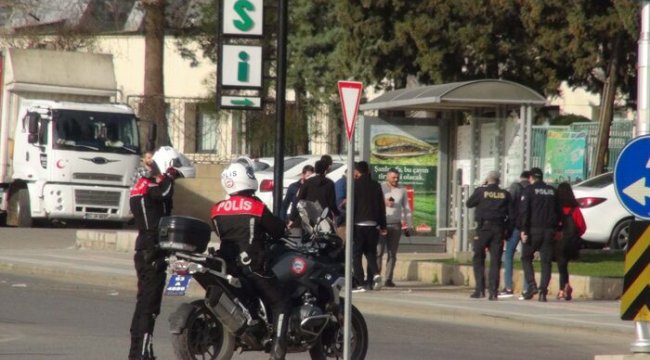 Şanlıurfa'da otobüs durağında şüpheli paket paniği