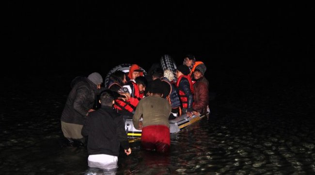 Sığınmacıların gece vakti umut ile ölüm arasındaki yolculuğu