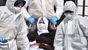 Solunum sıkıntısı yaşayan çift gözlem altına alındı