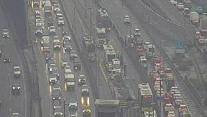 Son dakika... Haliç Köprüsü'nde iki metrobüs çarpıştı