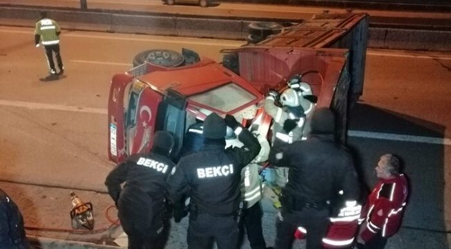 TEM Otoyolu bağlantısında feci kaza: 2 ağır yaralı