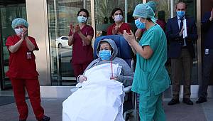 80 ve 89 yaşındaki çift koronavirüsü yendi