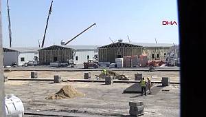 ATATÜRK HAVALİMANI'NDAKİ SALGIN HASTANESİNDE BAZI BÖLÜMLERİN ÇATILARI TAMAMLANDI