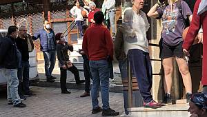 Avcılar’da paniğe yol açan olay! Uzun namlulu silahlarla apartmana girdiler