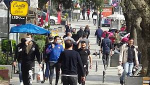 Bağdat Caddesi’ne akın ettiler! Belediye ekiplerinden otobüsten anonsla uyarı