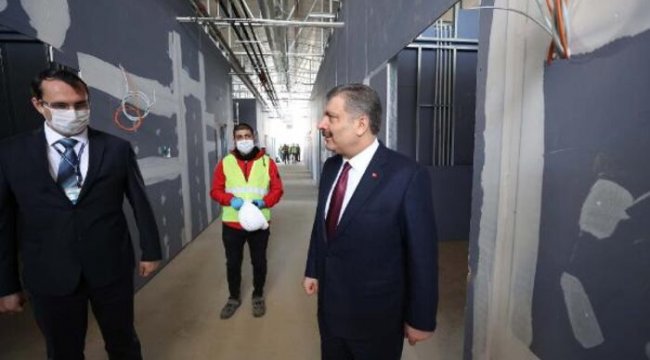Bakan Koca'dan pandemi hastanelerinin inşaat alanlarında inceleme
