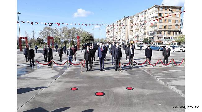 BAŞKAN GÖKHAN YÜKSEL’DEN ATATÜRK ANITINA ÇELENK