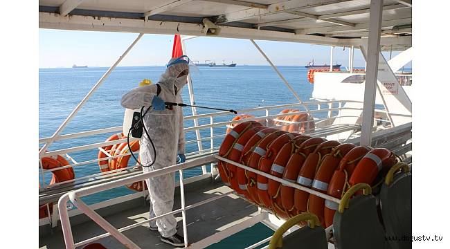 İskele ve Deniz Ulaşım Araçları, Kartal Belediyesi Ekiplerince Dezenfekte Edildi