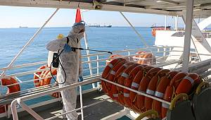 İskele ve Deniz Ulaşım Araçları, Kartal Belediyesi Ekiplerince Dezenfekte Edildi