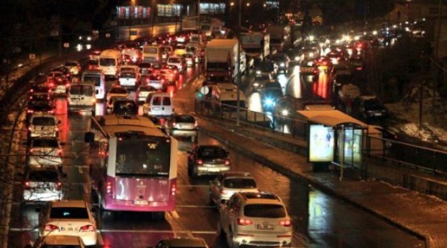 İstanbul'a giriş-çıkışına izin verilenleri Vali Yerlikaya açıkladı