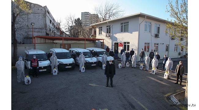 Kartal Belediyesi’nin Temizlik Ekiplerinden Yoğun Mesai