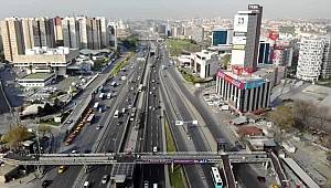 Megakentte sokağa çıkma kısıtlamasının ardından mesai yoğunluğu