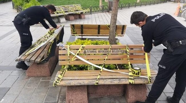 Üsküdar Meydanı'ndaki banklara şerit çekildi!