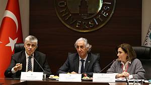 Üsküdar Üniversitesi'nin Koronavirüs mücadelesi sürüyor