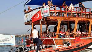 ADALAR ÇEVRESİNDE POLİSTEN TEKNE DENETİMİ