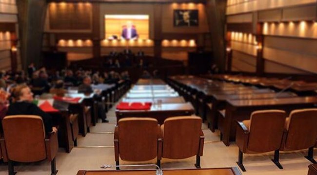 İBB Meclisi olağanüstü gündemle toplandı