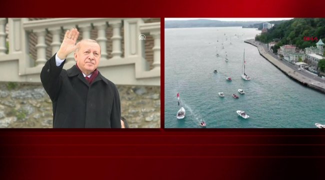İstanbul Boğazı'nda 'Fetih Saygı Geçişi'! Genç sporcular Erdoğan'ı selamladı