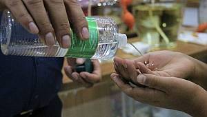 Kolonyadaki alkol oranına dikkat! Fazla alkol koronavirüsü öldürmüyor