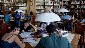Koronavirüs ve gençlik: Mezun olacak, bölüm seçecek ve iş arayan gençlerin tercihleri nasıl etkilendi?