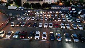 Çekmeköy'de açık havada arabalı sinema nostaljisi keyfi